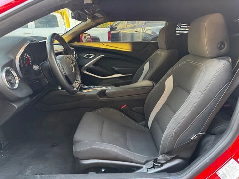 Used 2019 Chevrolet Camaro SS image 12