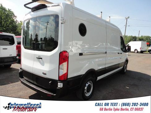Used 2019 Ford Transit 250 148 Medium Roof RWD image 4