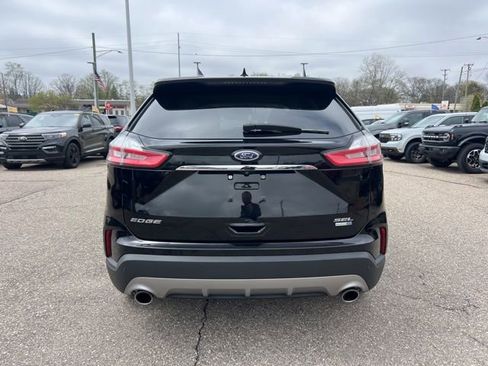 Certified 2019 Ford Edge SEL image 5