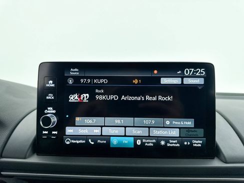 Used 2023 Honda Pilot Elite image 25