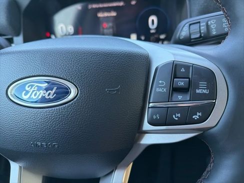 New 2026 Ford Explorer Active w/ Active Comfort Package image 18