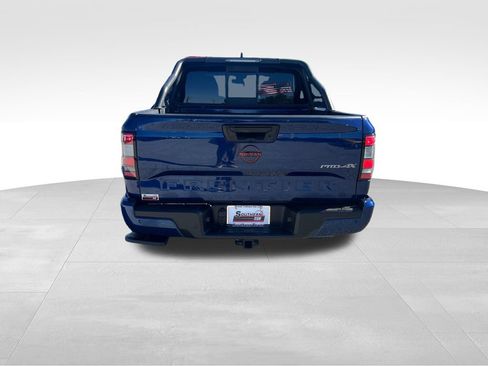 Used 2022 Nissan Frontier PRO-4X image 5