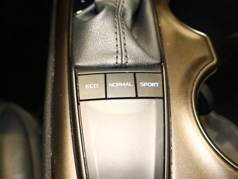 Used 2024 Toyota Camry SE image 27