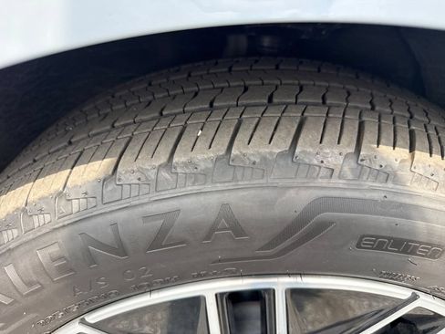 Used 2025 Ford Mustang Mach-E Premium AWD/4WD image 21
