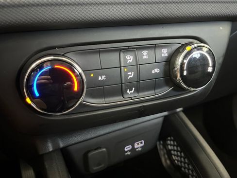Used 2024 Chevrolet TrailBlazer LS w/ LS Convenience Package FWD image 14