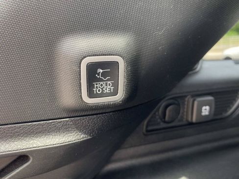 Used 2023 Jeep Grand Cherokee 4WD 4xe image 7