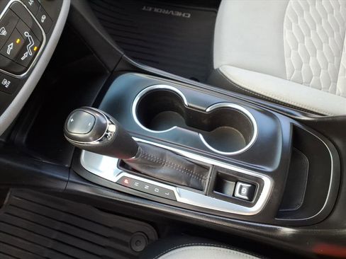 Certified 2021 Chevrolet Equinox LS w/ LS Convenience Package image 20