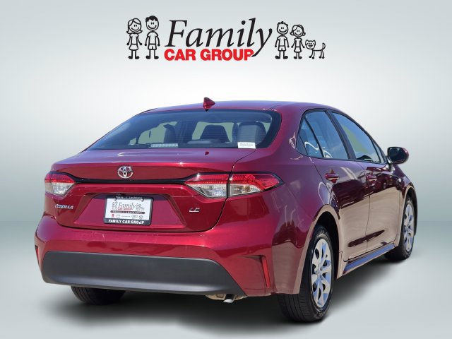 Used 2025 Toyota Corolla LE FWD image 4