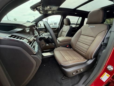New 2026 GMC Acadia Denali Ultimate AWD/4WD image 11