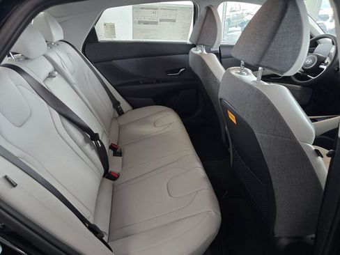 New 2026 Hyundai Elantra Limited FWD image 39