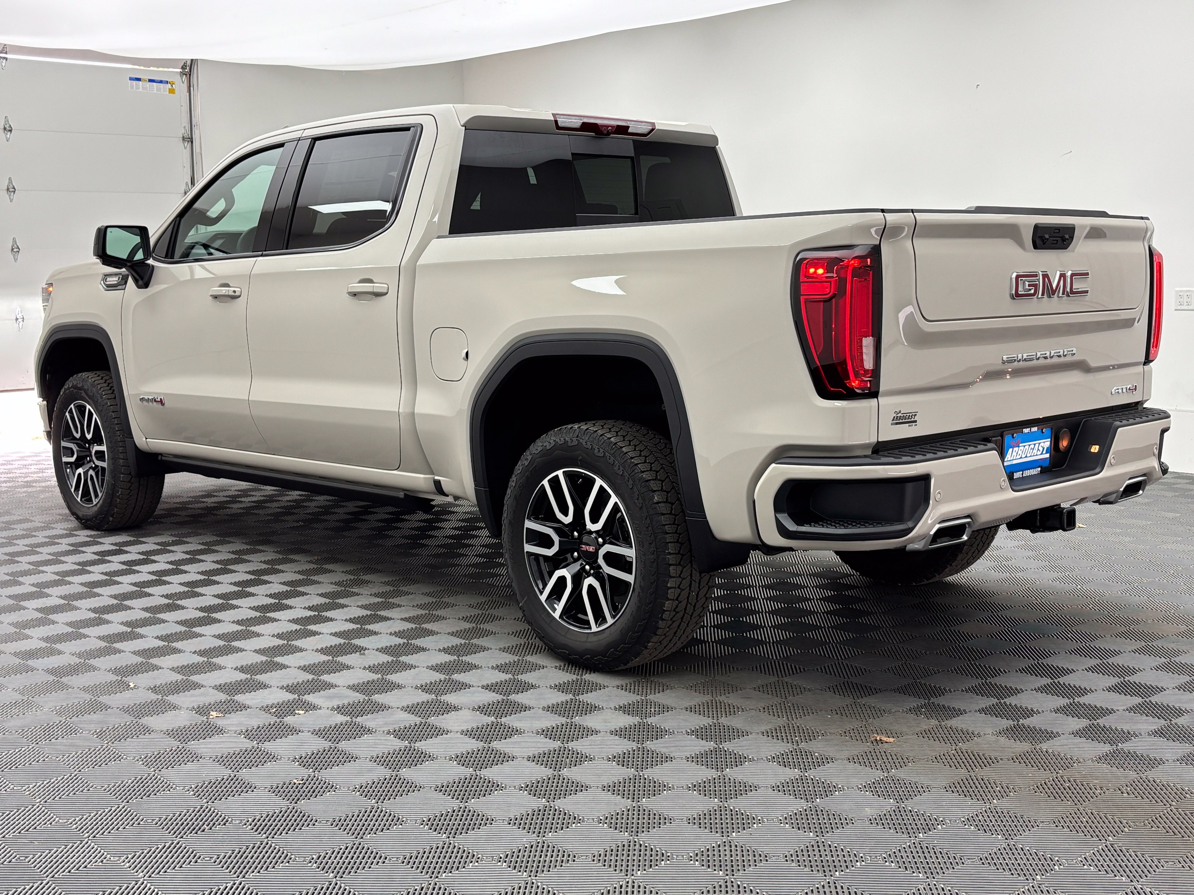 New 2026 GMC Sierra 1500 AT4 w/ AT4 Premium Package AWD/4WD image 13