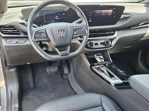 Used 2025 Buick Envista Sport Touring FWD image 38