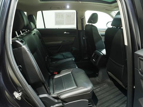 Used 2022 Volkswagen Atlas SEL AWD/4WD image 15