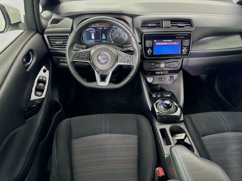 Used 2019 Nissan Leaf SV image 27