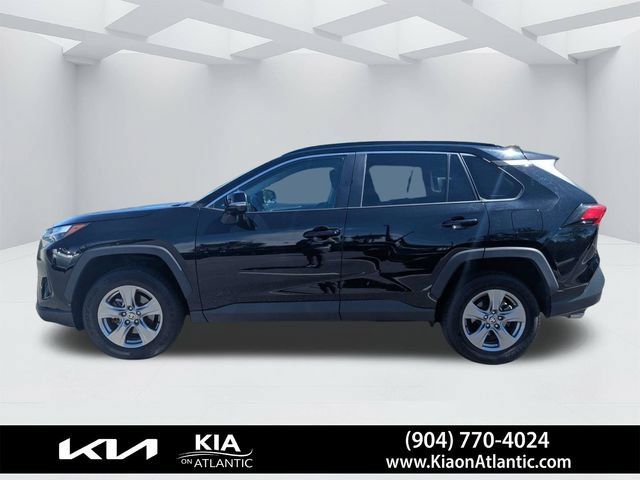 Used 2024 Toyota RAV4 XLE FWD image 6
