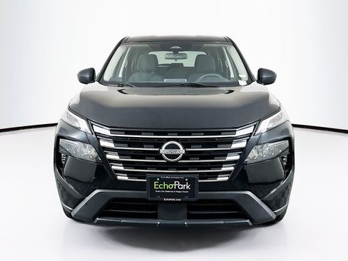Used 2024 Nissan Rogue S AWD/4WD image 2