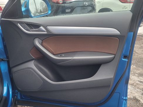 Used 2017 Audi Q3 2.0T Premium Plus w/ Premium Plus Package image 27