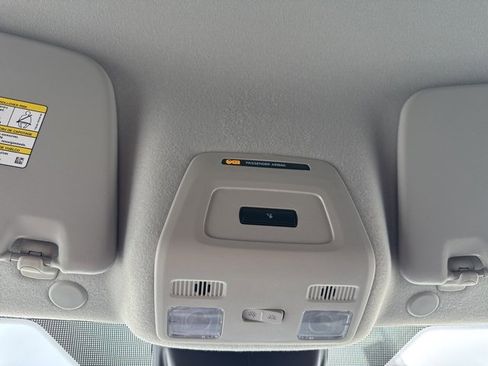 New 2026 Ford Transit 250 148 Medium Roof w/ Load Area Protection Package image 34