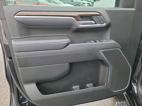 Used 2023 GMC Sierra 1500 Elevation image 15