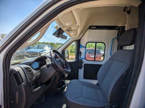 New 2024 RAM ProMaster 3500 w/ Delivery Van Package image 12
