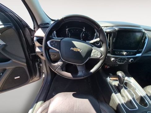 Used 2019 Chevrolet Traverse LT w/ LT Premium Package FWD image 12