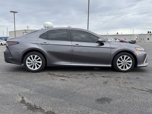 Used 2023 Toyota Camry LE image 2