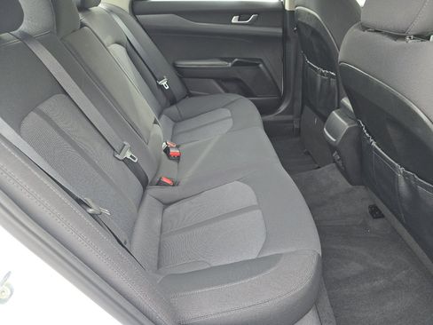 Used 2023 Kia K5 LXS image 16