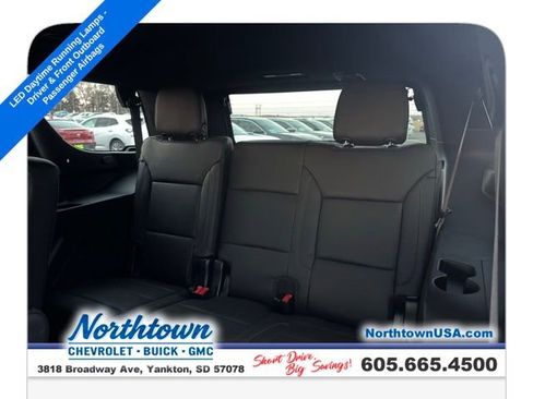 Used 2023 Chevrolet Tahoe Z71 w/ Off-Road Capability Package image 16