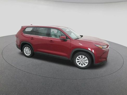 New 2026 Toyota Grand Highlander XLE image 12