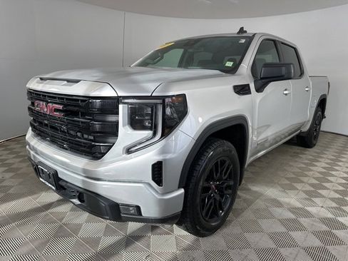 Used 2022 GMC Sierra 1500 Elevation image 3