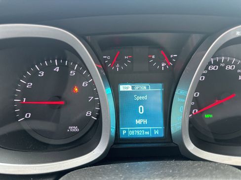 Used 2014 Chevrolet Equinox LS image 9