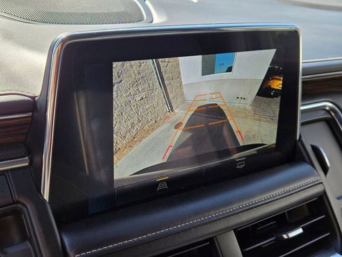 Used 2023 Chevrolet Suburban Premier image 28