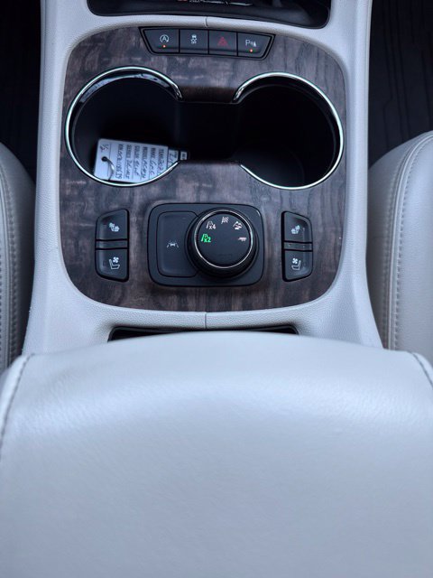Used 2021 GMC Acadia Denali w/ Denali Ultimate Package AWD/4WD image 16