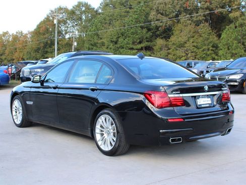 Used 2014 BMW 750Li xDrive image 5