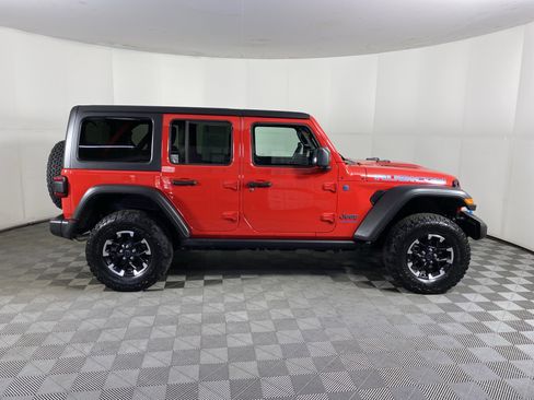 Used 2025 Jeep Wrangler Unlimited Rubicon 4xe w/ Convenience Group image 6