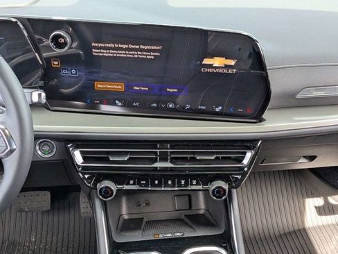 New 2026 Chevrolet Traverse LT image 13
