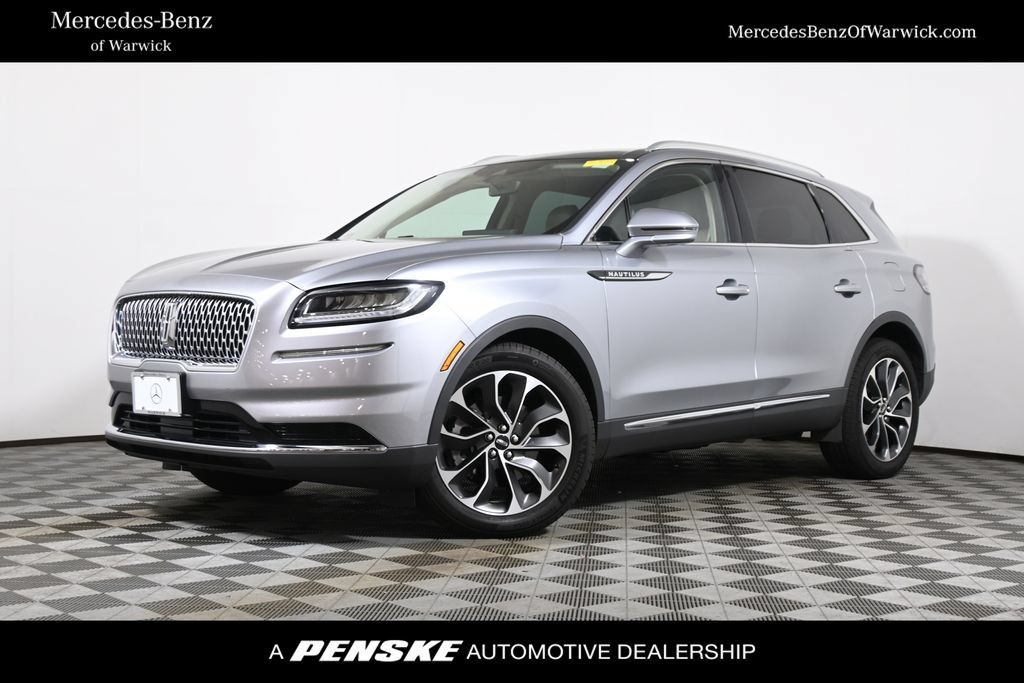 Used 2022 Lincoln Nautilus Reserve AWD/4WD image 1
