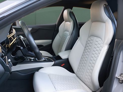 Used 2019 Audi RS 5 Sportback AWD/4WD image 2