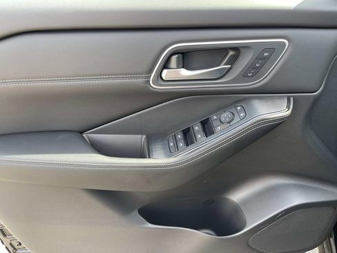 New 2026 Nissan Rogue Platinum AWD/4WD image 23