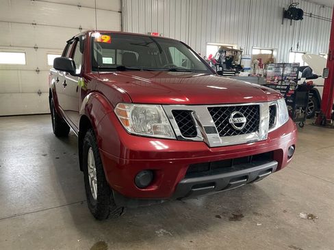 Used 2019 Nissan Frontier SV image 4
