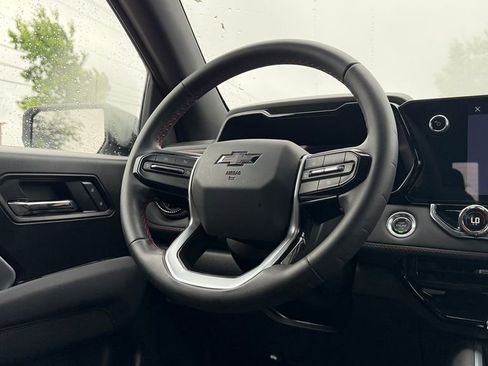 Used 2024 Chevrolet Colorado Z71 w/ Z71 Convenience Package 2 image 35