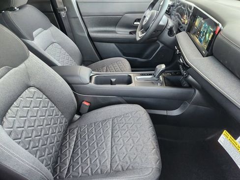 New 2026 Nissan Kicks SV image 10