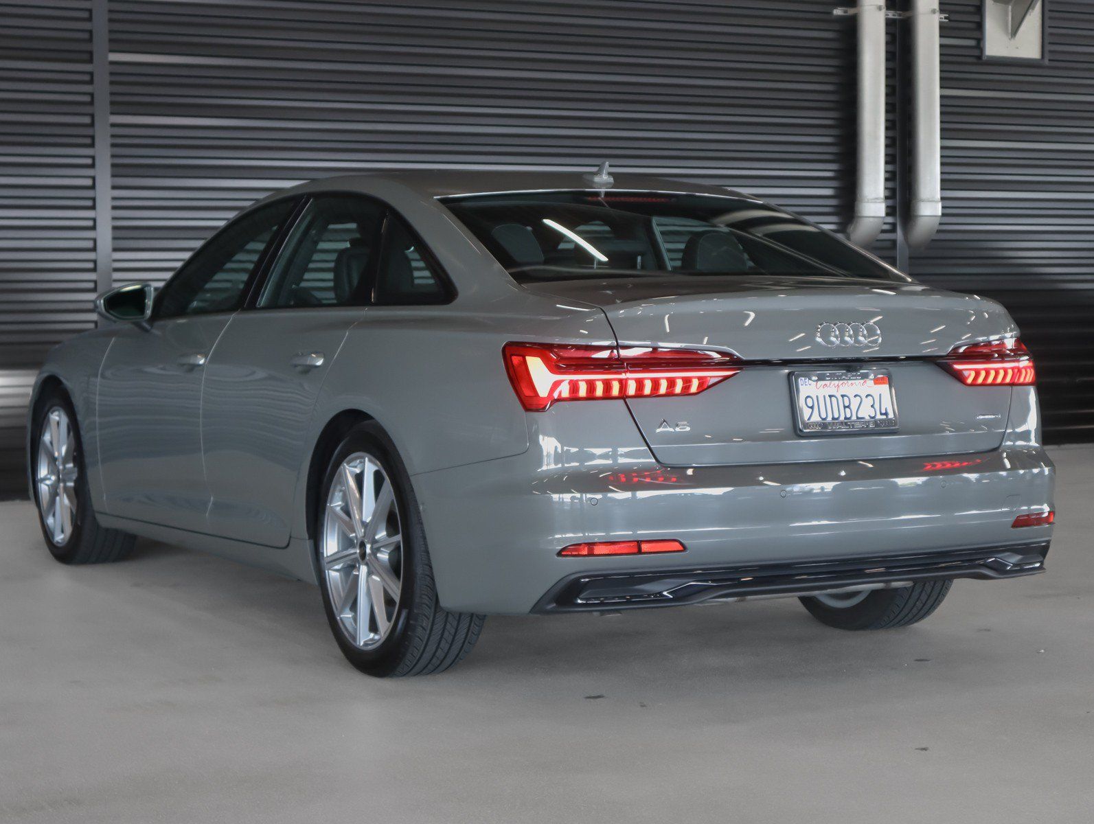 Certified 2025 Audi A6 Premium Plus w/ Premium Plus Package AWD/4WD image 2