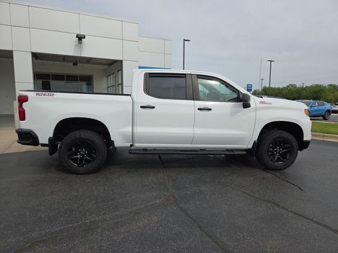 Certified 2024 Chevrolet Silverado 1500 LT Trail Boss AWD/4WD image 8