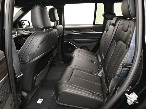 New 2026 Jeep Grand Cherokee Limited w/ Limited Altitude Package RWD image 29