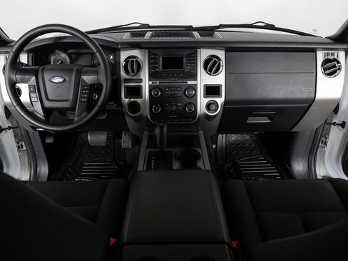 Used 2016 Ford Expedition EL XLT image 34