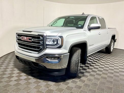 Used 2017 GMC Sierra 1500 SLE w/ SLE Value Package AWD/4WD image 10