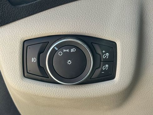 Used 2015 Ford Transit Connect XLT FWD image 15
