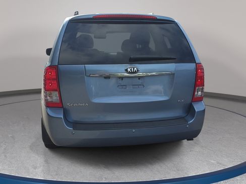 Used 2014 Kia Sedona EX FWD image 2
