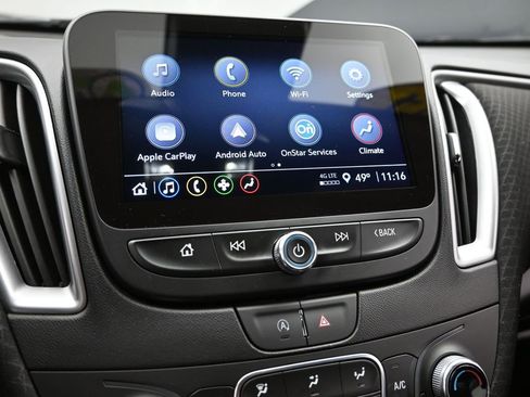 Used 2024 Chevrolet Malibu LT image 15